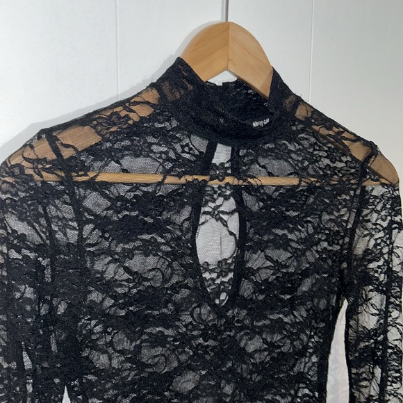 Nasty Gal Funnel Neck Lace Sheer Long Sleeve Top Keyhole Back with Button Detail - Picture 3 of 10